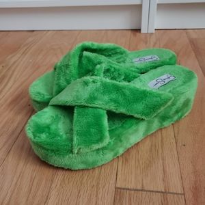 Jessica Simpson Green Faux Fur Platform Slides sz 7